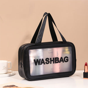 Beauty Washbag in OMAGGIO con la Skincare coreana